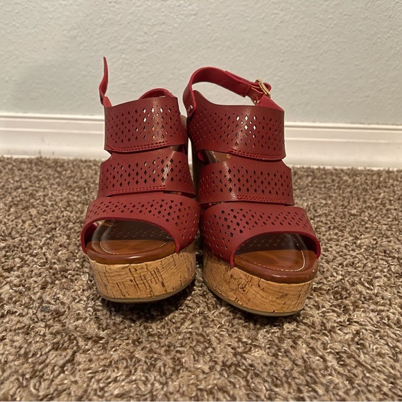 Seven leather sandals with cork wedge. Worn only once. - Picture 2 of 6